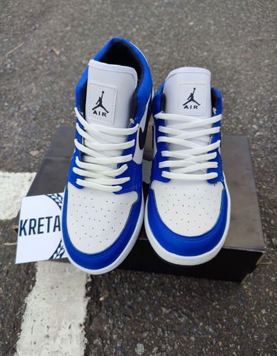 Jordan low azul