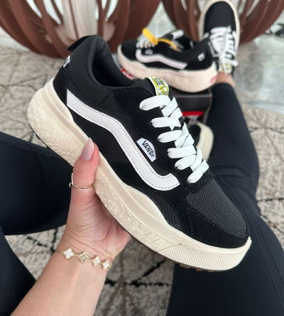 Vans ULTRARANGE exo black