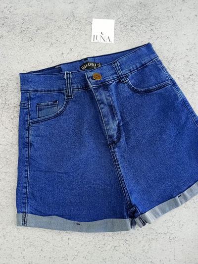 Short Piña