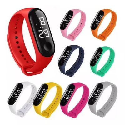 Reloj digital ovalado con malla de silicona en bolsa -DQ2085-