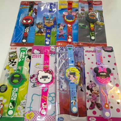 Reloj con forma de personajes en blister surtido