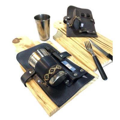 Set de asado x4 piezas con tabla de pino37cm x 19cm