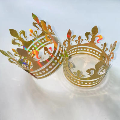 Corona de papel MINI DORADA flor de lis 13cm x12 unidades