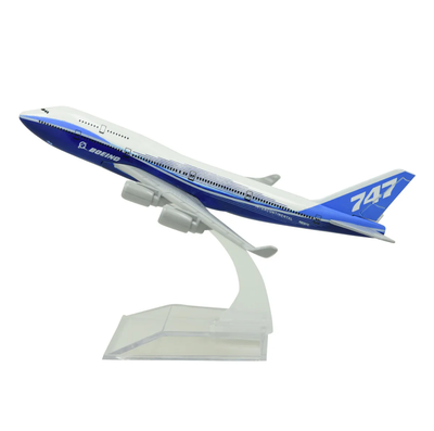 Avión coleccionable con soporte en caja celeste 10cm.