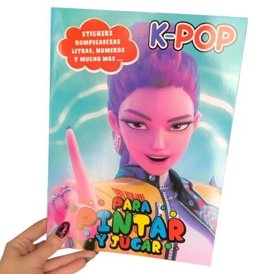Librito para colorear de personajes con stickers GUERRERAS KPOP