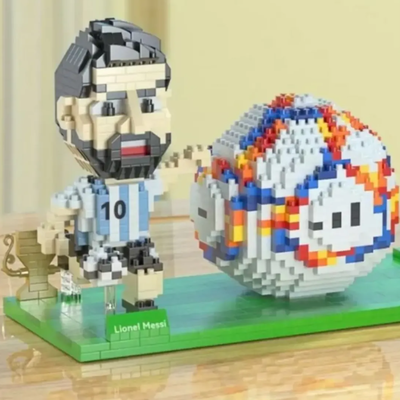 Figuras bloque MESSI con pelota porta lápices 1449 piezas aprox. (P2171)