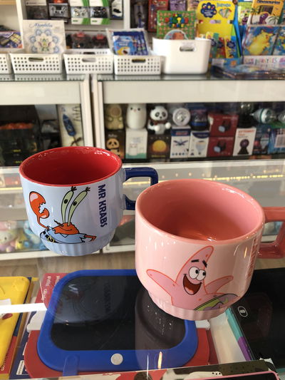 Taza de cerámica PATRICIO ESTRELLA Y DON CANGREJO (MT9744)