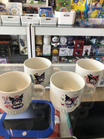 Taza de cerámica apilable KUROMI x4 unidades (AA0026)