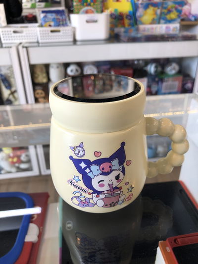 Taza de cerámica con tapa espejo KUROMI (AA0038)