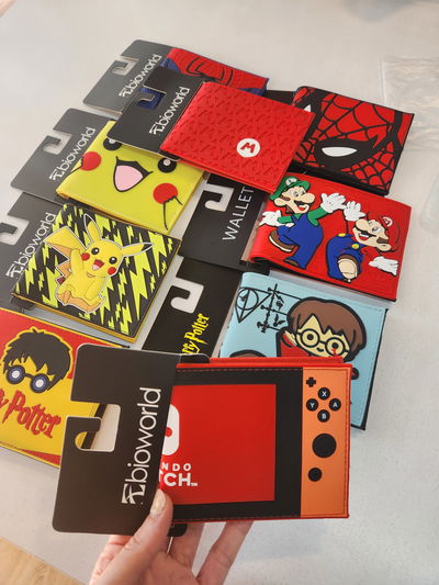 Billetera de goma personajes surtidos