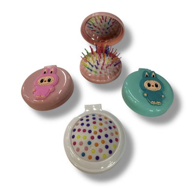 Mini cepillo plegable con espejo LABUBU x1 unidad