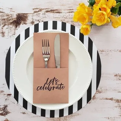 Plato de sitio de papel rayas blanco y negro x24 unidades