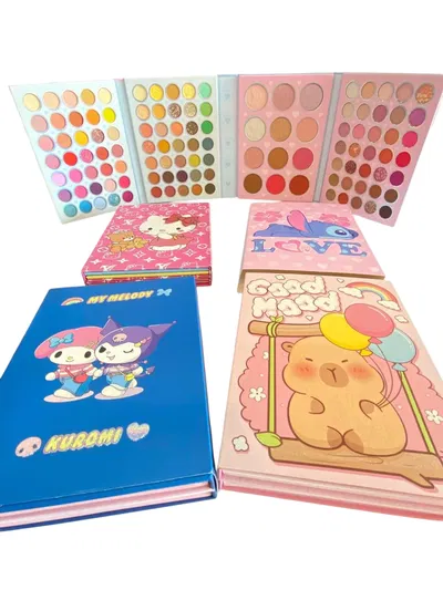 Paleta de sombras KUROMI GRANDE 117 colores (MQ625)