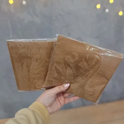 Servilleta chocolate lisa x20 unidades