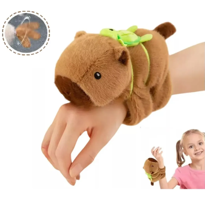 Peluche CAPIBARA PULSERA con mecanismo mueve cola 10cm