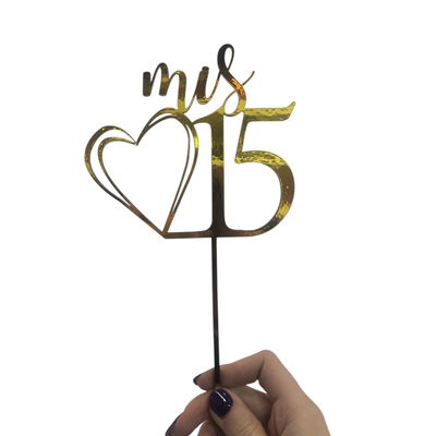 Topper de madera MIS 15 CORAZON DORADO