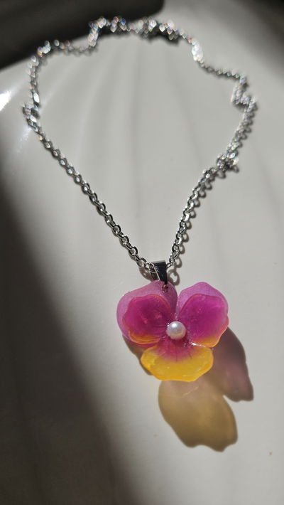 COLLAR PENSAMIENTO VIOLETA