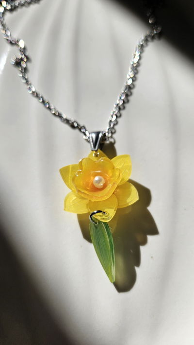 COLLAR NARCISO AMARILLO 