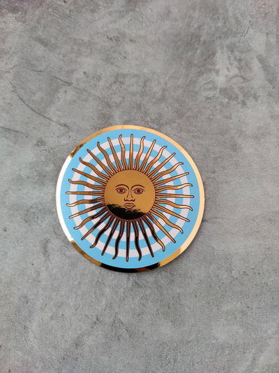 Sol de mayo - dorado