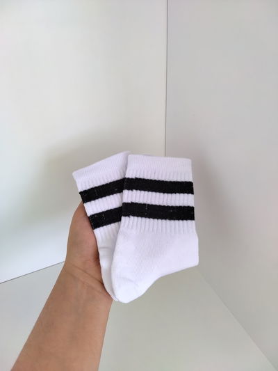 Medias kids - blancas rayas negras