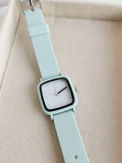 RELOJ OLIVIA VERDE