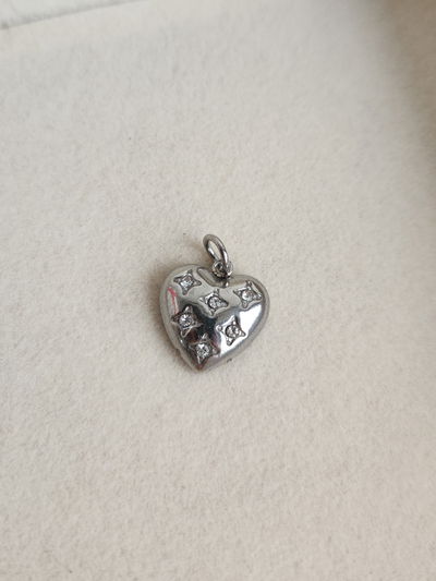 DIJE CORAZON DESTELLO