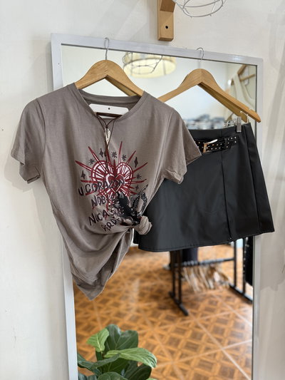 Remera Savage