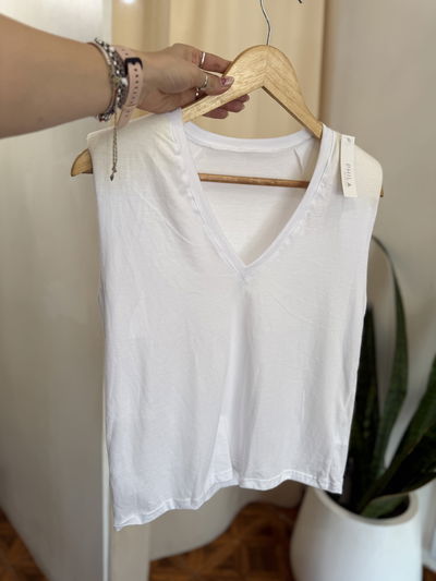 Remera hombreras Blanco