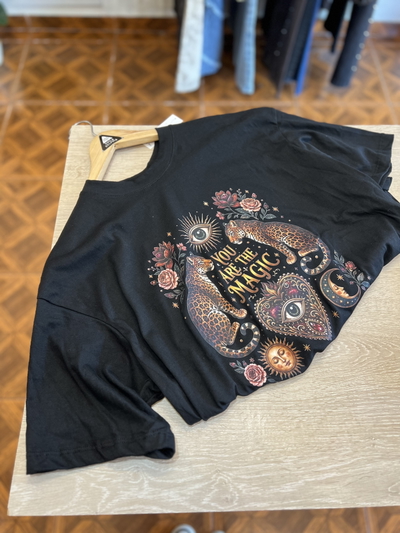 Remera Magic negro