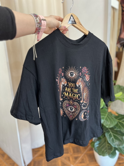 Remera Magic negro