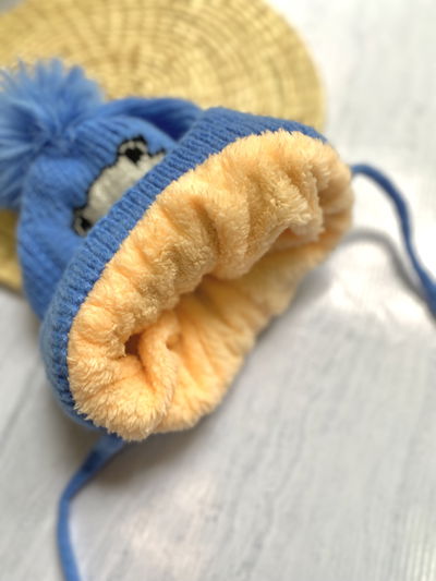 Gorro con piel y orejera