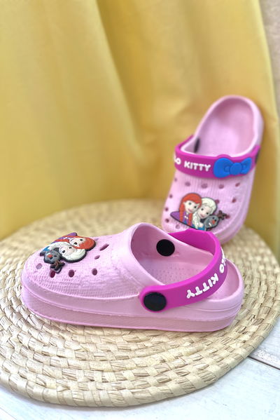 Crocs personajes