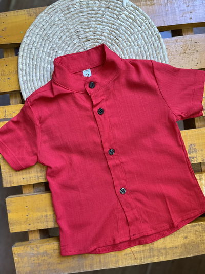 Camisa de lino roja 