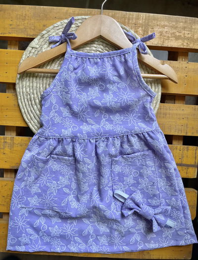 Vestido de lino con vincha