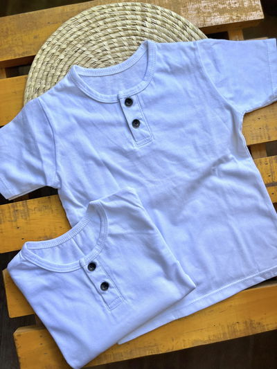 Remera  de algodon botones