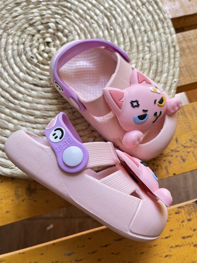 crocs gatito 18 al 23