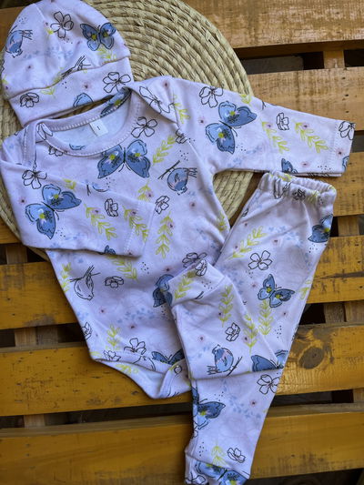 Ajuar con body 3 piezas