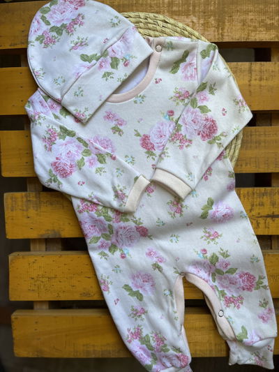 Enterito/pijama con gorrito 