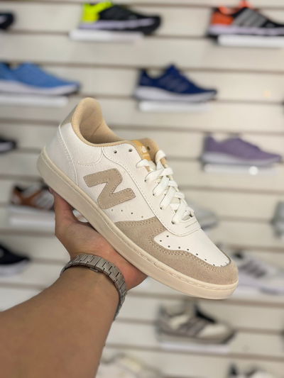 New Balance 300 Blanco/dorado