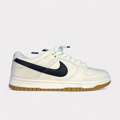 Nike SB Dunk Blanca/Negro/Caramelo