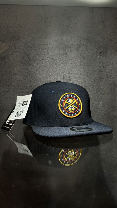 GORRA CERRADA DENVER AZUL MARINO