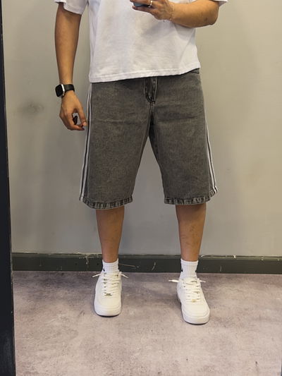 BERMUDA BAGGY GRIS TRES LÍNEAS