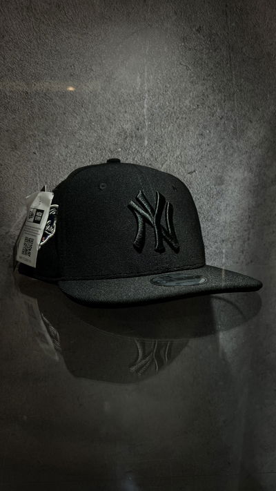 GORRA AJUSTABLE NY