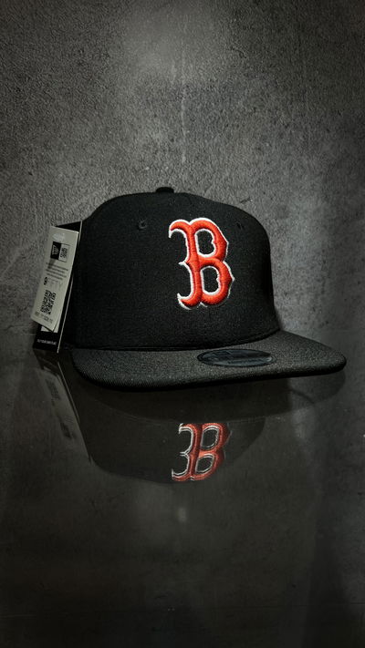 GORRA CERRADA B NEGRA 