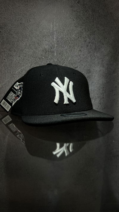 GORRA AJUSTABLE NY