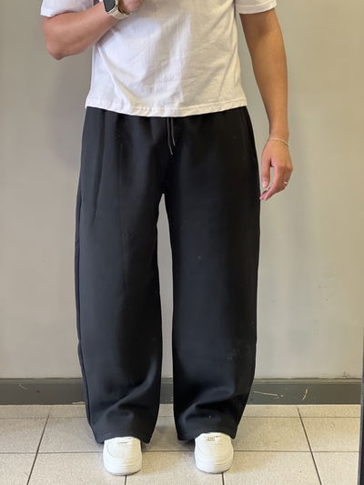 JOGGINS BAGGY LISO CON CORDON NEGRO