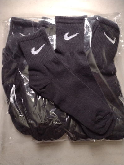 Nike Negro Docena Cerrada