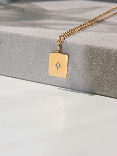 Collar Spark Dorado