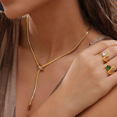 Collar Serpiente Dorado