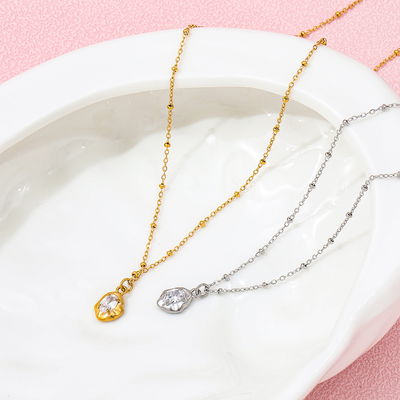 Collar Magnolia Dorado